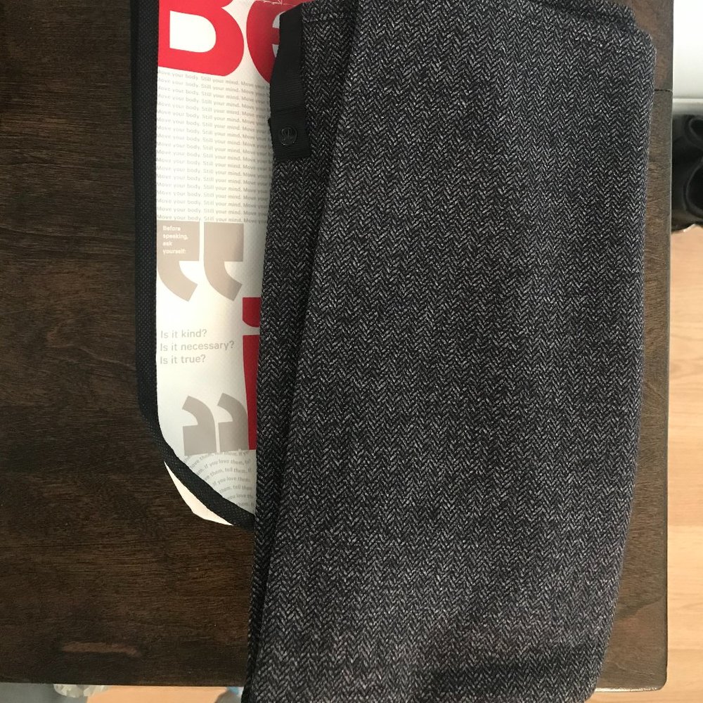 Lululemon Vinyasa Scarf